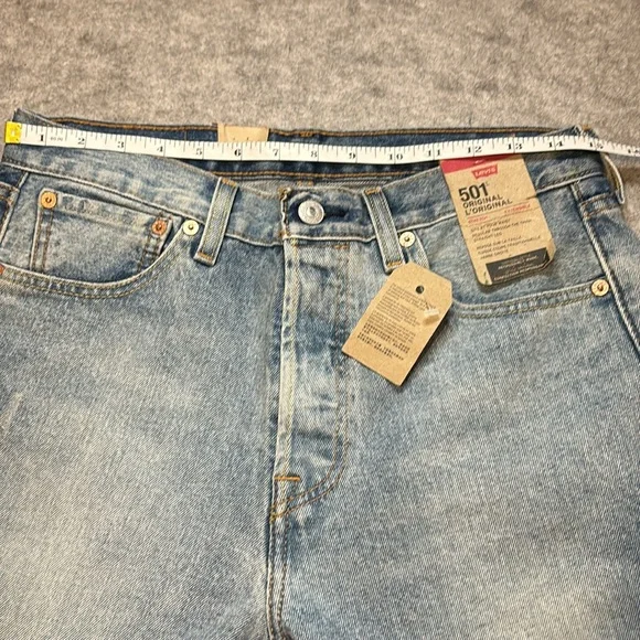 NWT's Levis's 501's, Size 30. - Picture 10 of 16